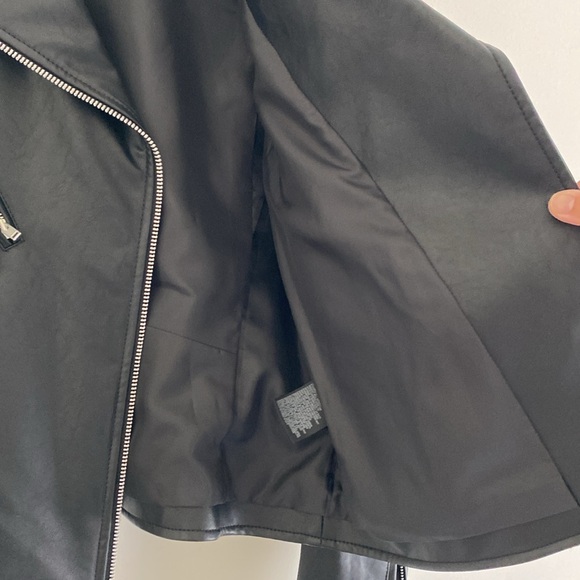 Uniqlo Womens’ Imitation Leather Biker Jacket - Picture 15 of 16